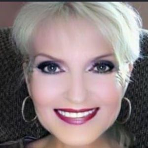 Meet your Posher, Joyce